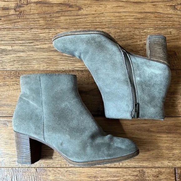 J. Crew Aggie Suede Leather Ankle Boots Booties Block Heel in Mink Size 7 - Picture 14 of 14